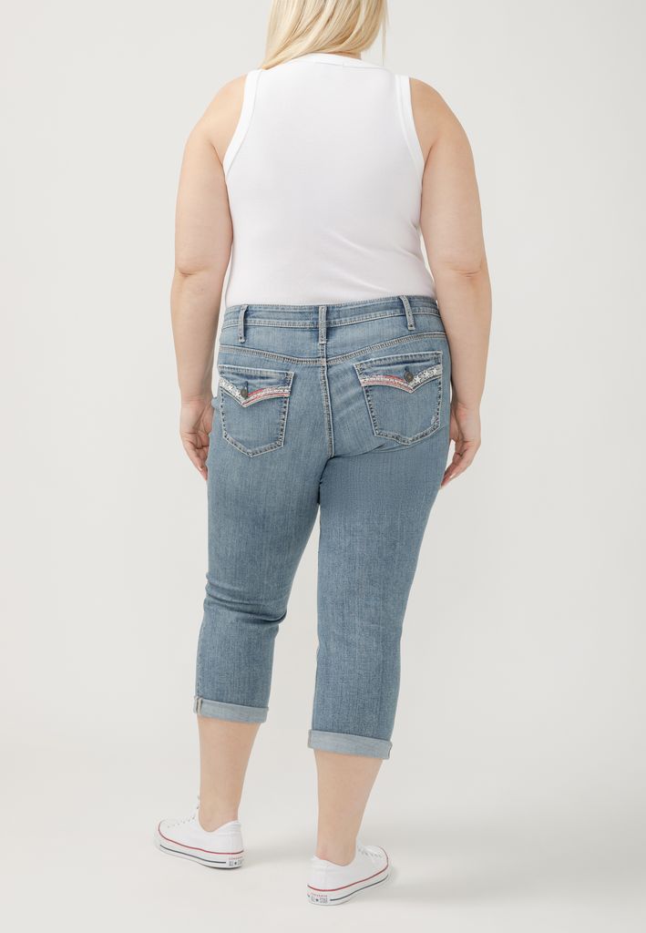 Plus Size Silver Jeans Co.® Elyse Mid Rise Luxe Stretch Americana Cuffed Capri