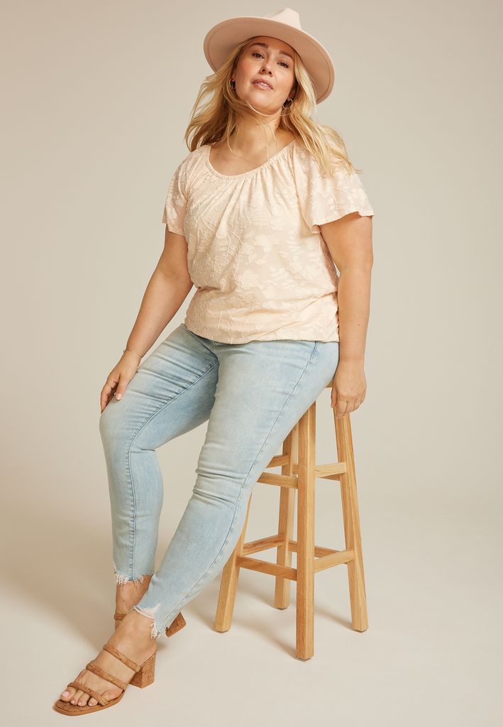 Plus Size Jacquard Bubble Hem Blouse