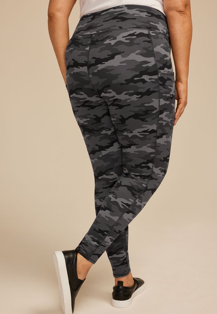 Plus Size Camo High Rise Pocket Luxe Legging - Image 2