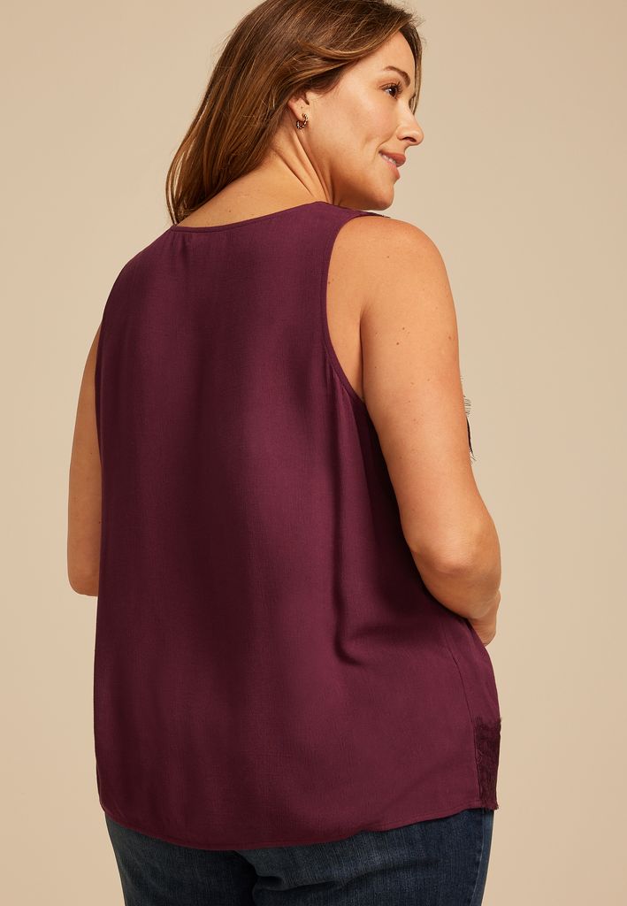 Plus Size Lace Trim V Neck Tank Top - Image 2