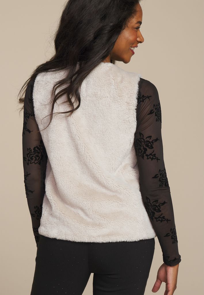 Studio Y Faux Fur Vest - Image 2