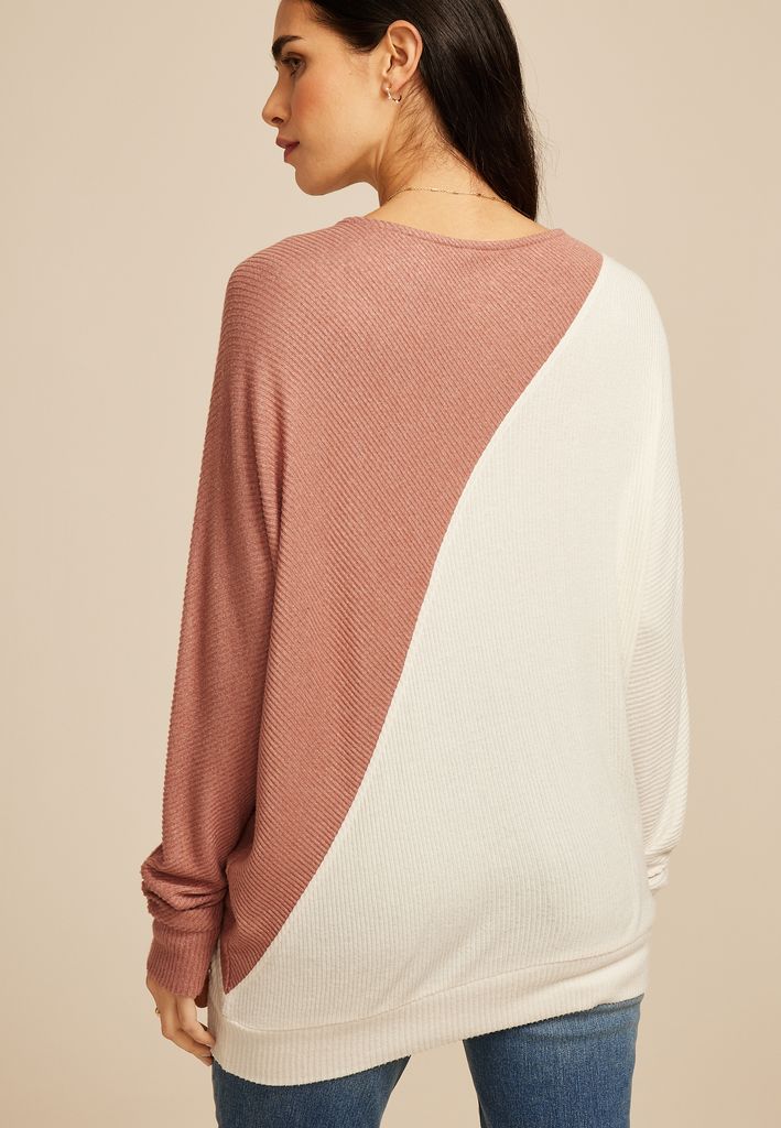24/7 Dakota Diagonal Seam Colorblock Long Sleeve Tee - Image 2