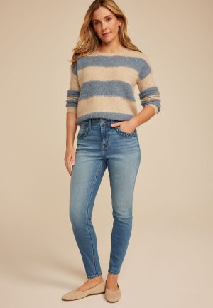m jeans by maurices&trade; Cool Comfort High Rise Braided Pocket Jegging